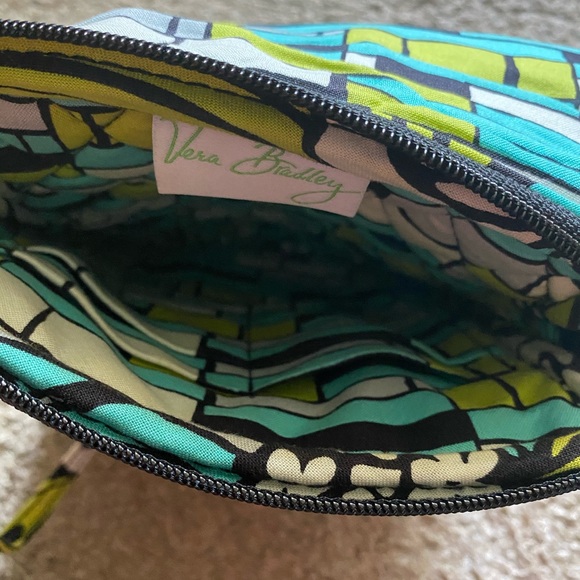 Vera Bradley Island Blooms crossbody - Picture 5 of 5